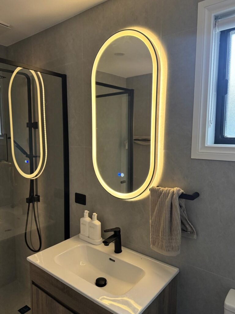 how much does it cost to install a light fixture
