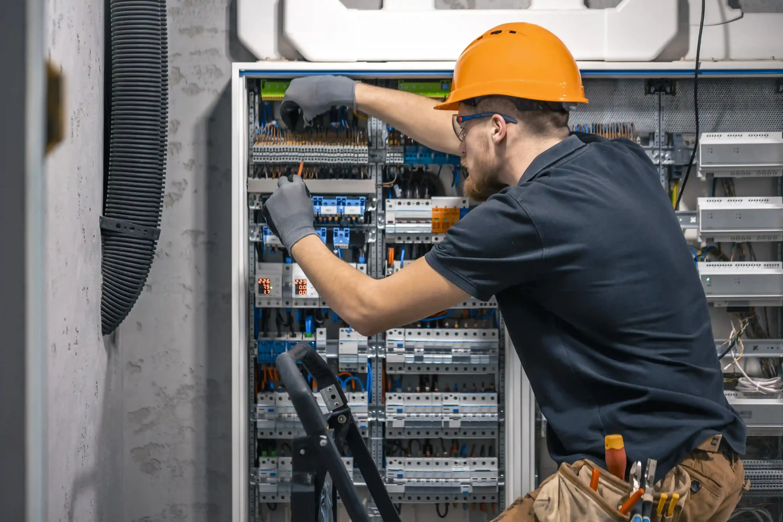 Commercial Electrician Services